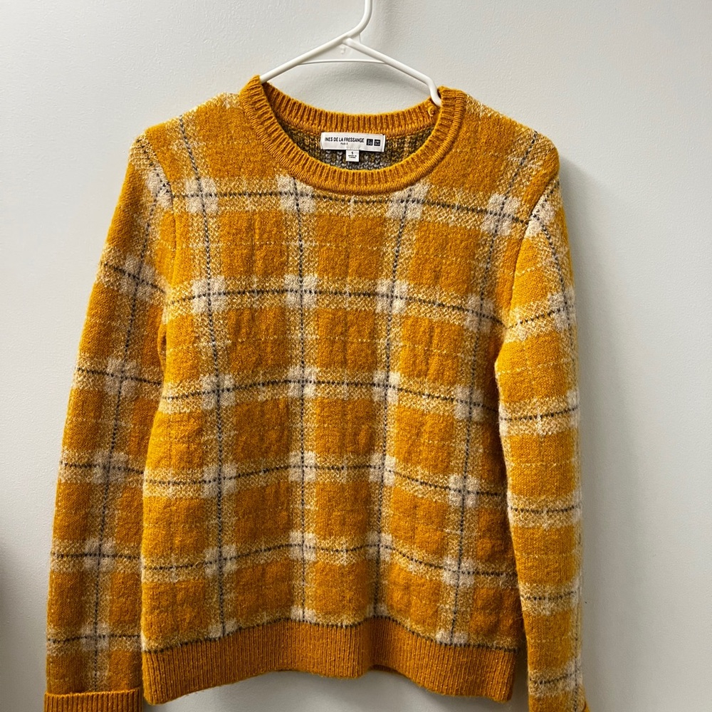 Yellow sweater